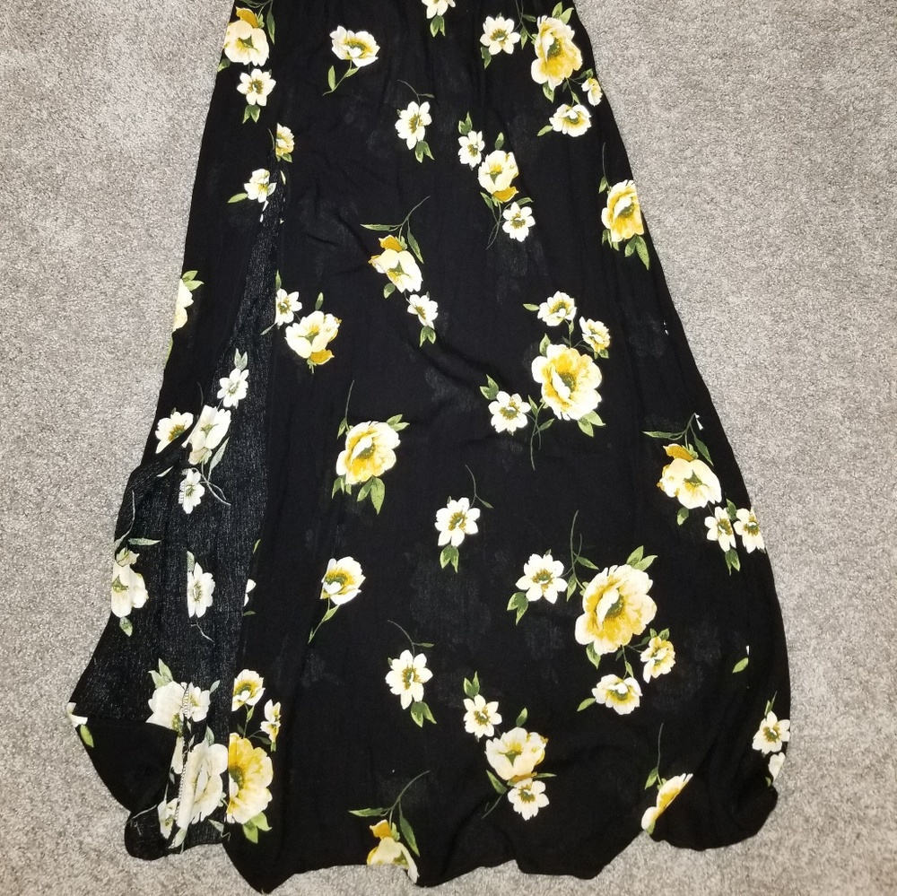 Dress - Picture 6 of 6
